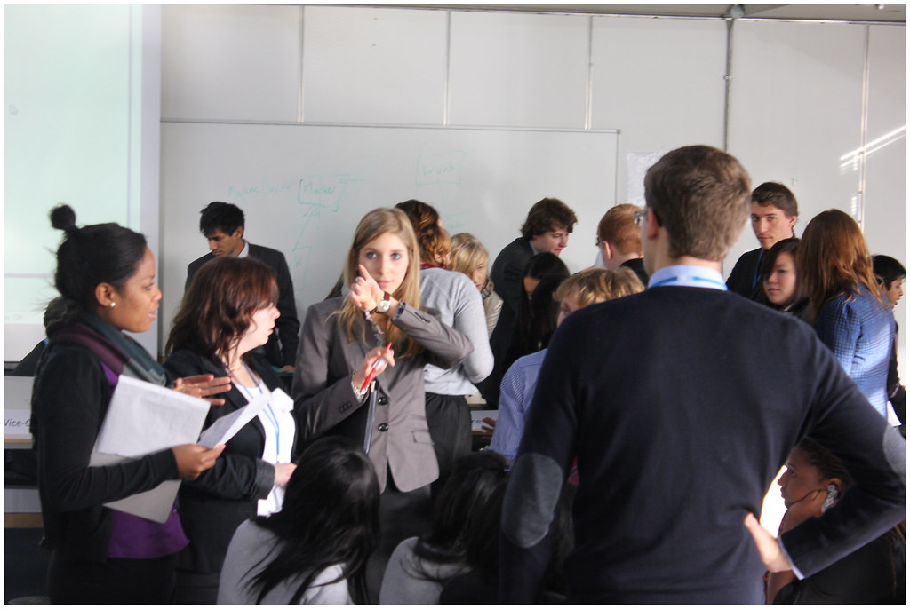 MUN students learning diplomacy